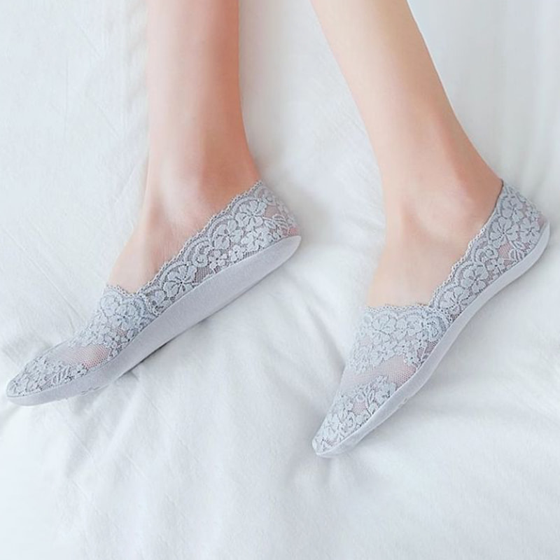 Čipky člnové ponožky pre ženy na jar a leto, tenké, nízko rezané, plytké neviditeľné ponožky, silikónový protišmyk